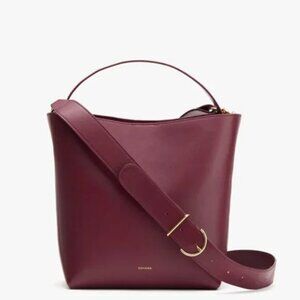 Cuyana Linea Bucket Bag in Cherry